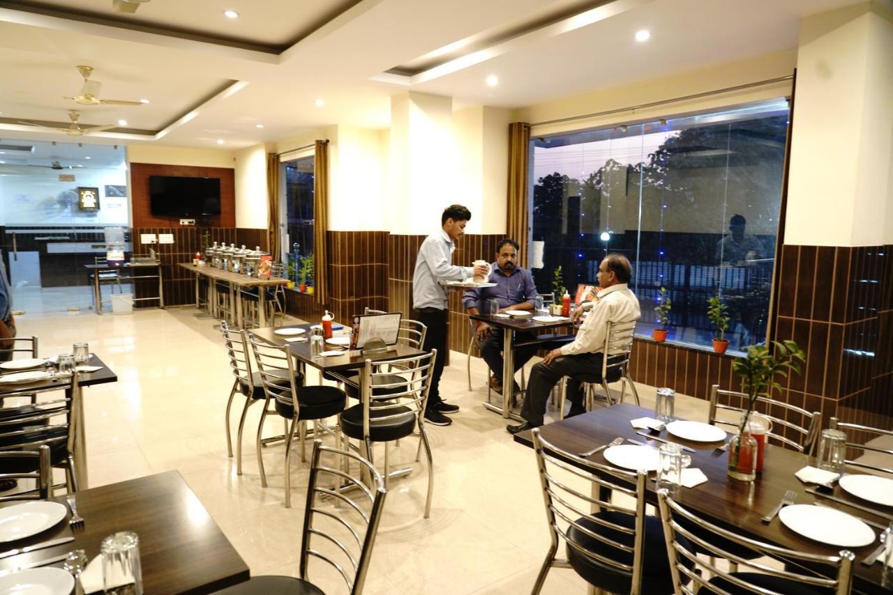 Hotel Vishnu Inn Dehradun Exterior photo