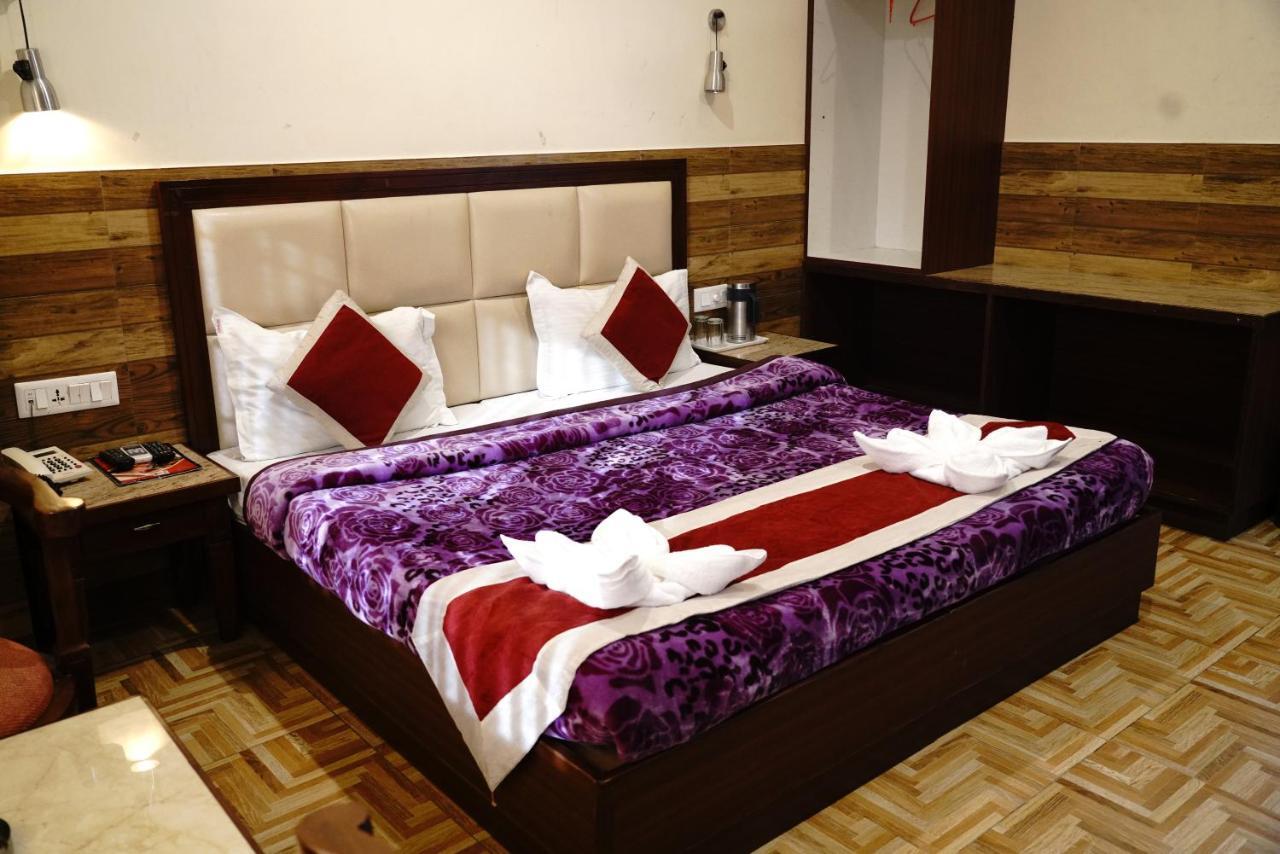 Hotel Vishnu Inn Dehradun Exterior photo